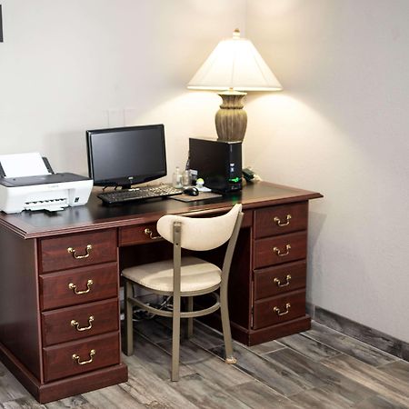 ซูเปอร์ 8 บาย วินด์แฮม ป็อปลาร์ บลัฟฟ์ มิสซูรี Hotel พ็อพลาร์บลัฟ ภายนอก รูปภาพ
