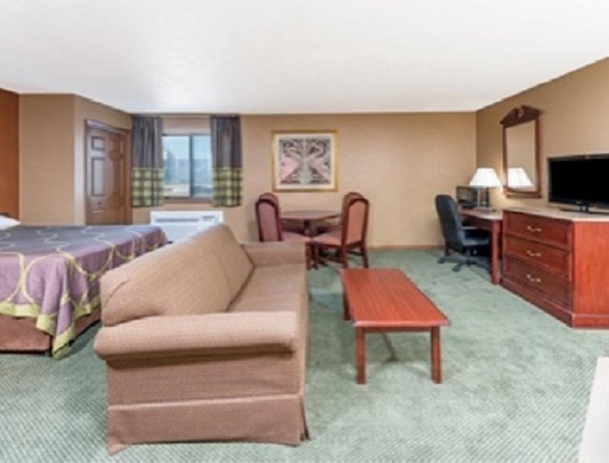 ซูเปอร์ 8 บาย วินด์แฮม ป็อปลาร์ บลัฟฟ์ มิสซูรี Hotel พ็อพลาร์บลัฟ ภายนอก รูปภาพ